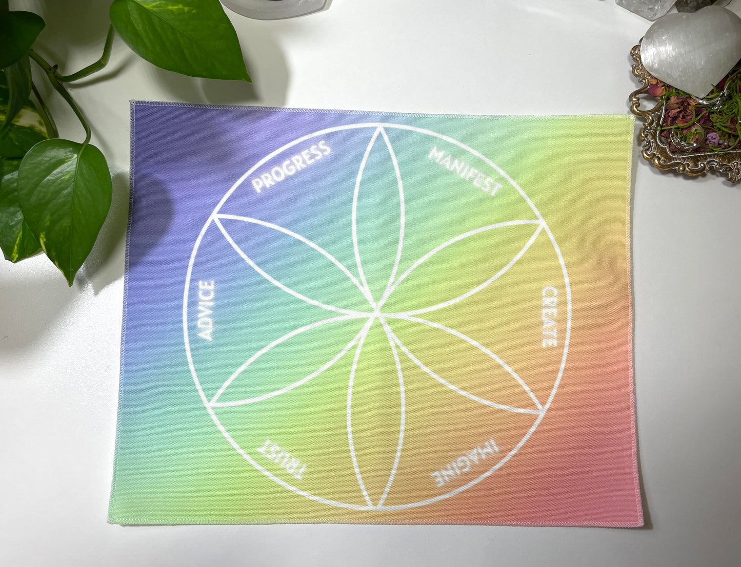 Pastel Daisy Wheel Casting Cloth