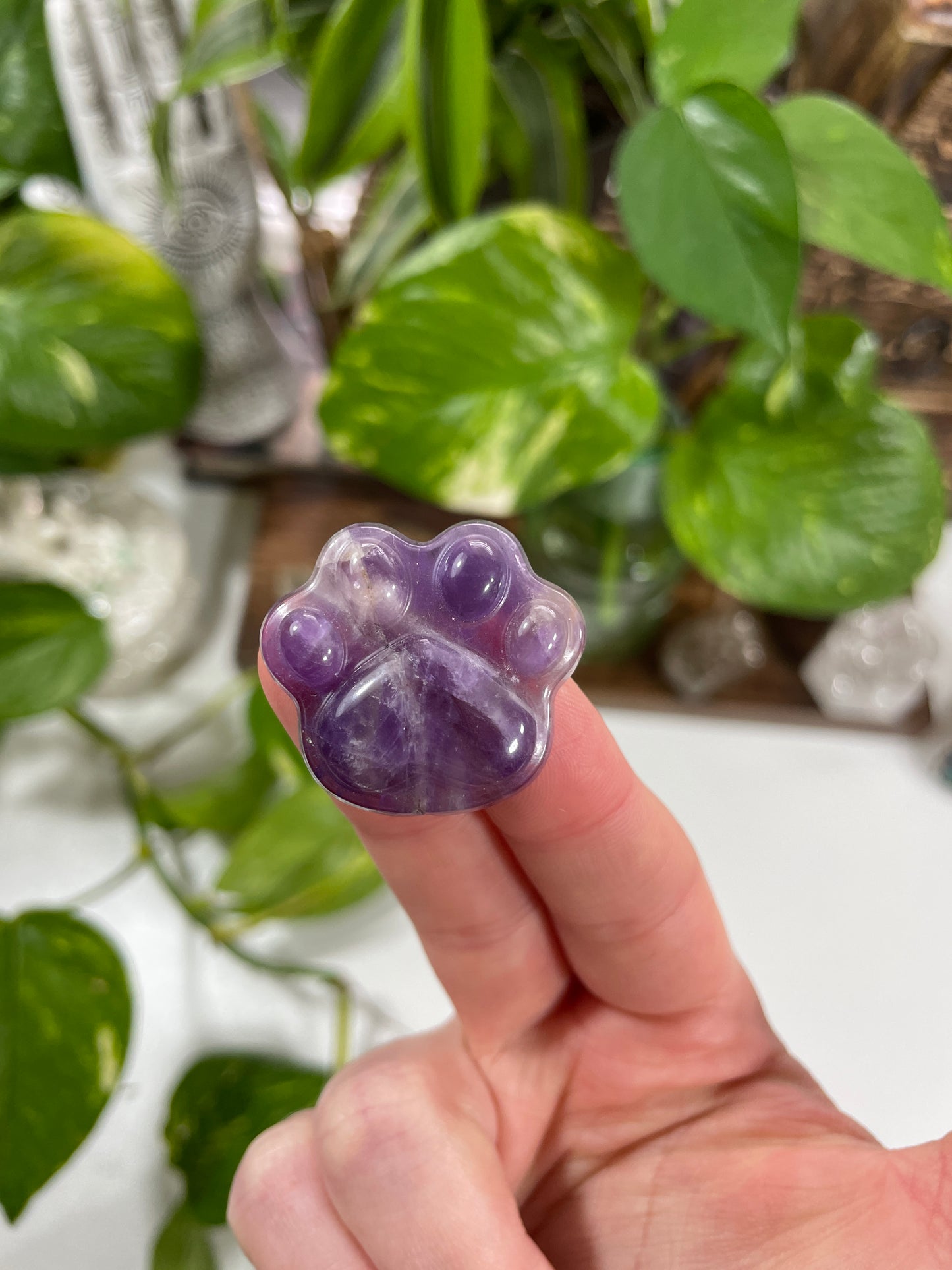 Amethyst Cat Paw Carving