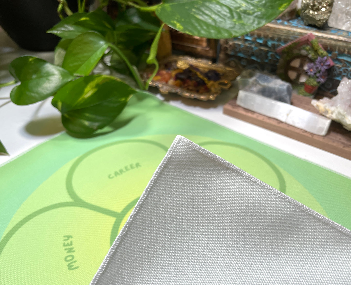Green Flower Casting Cloth