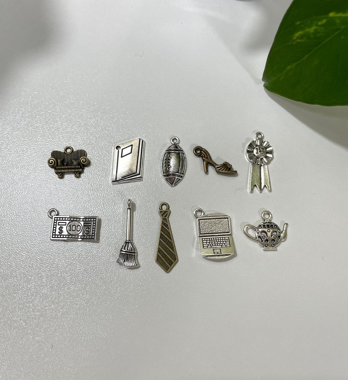 Around the House (Mystery Kit)