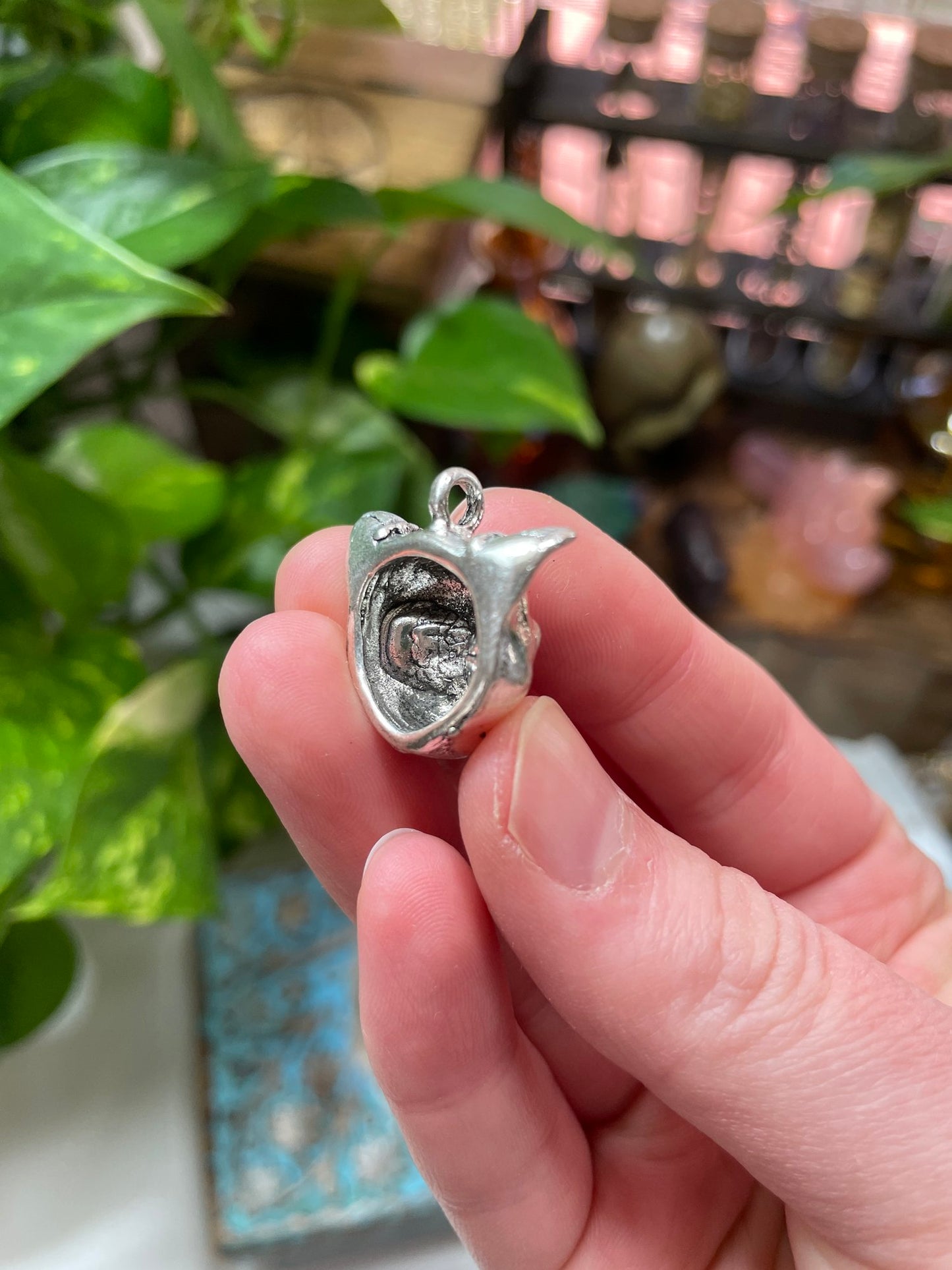 Divine Cat Head Charm