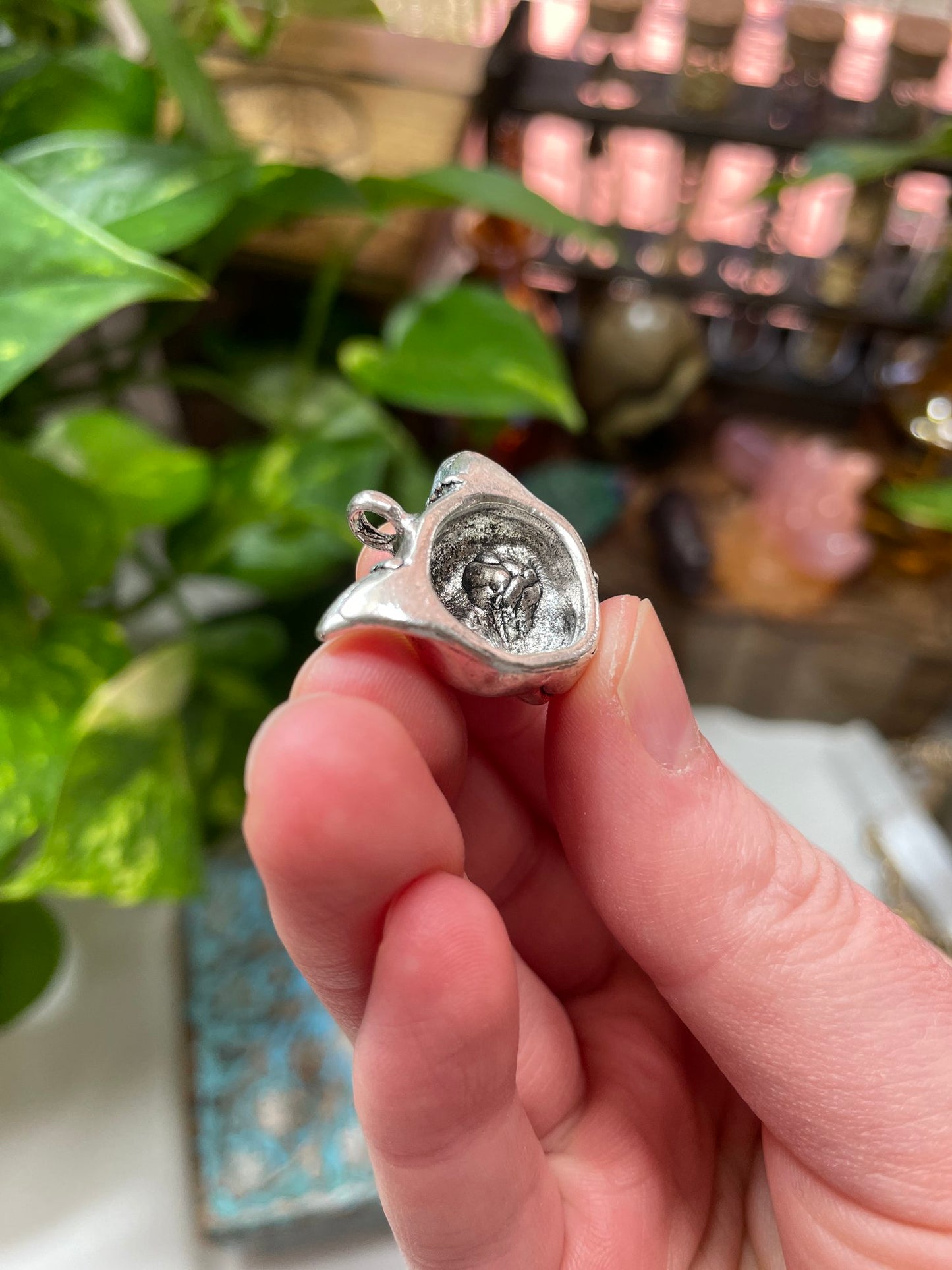 Divine Cat Head Charm