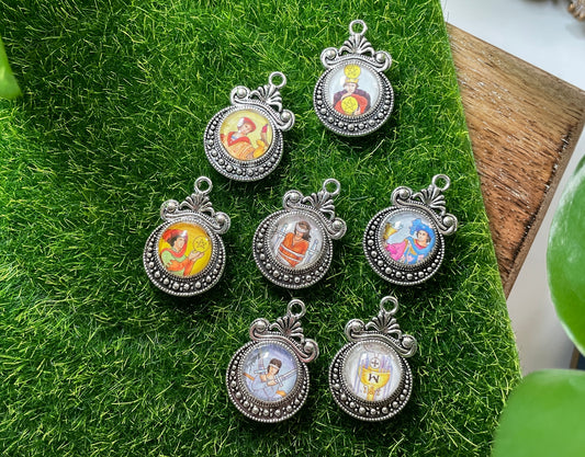 Minor Arcana Tarot Necklace - Vintage Inspired Handmade