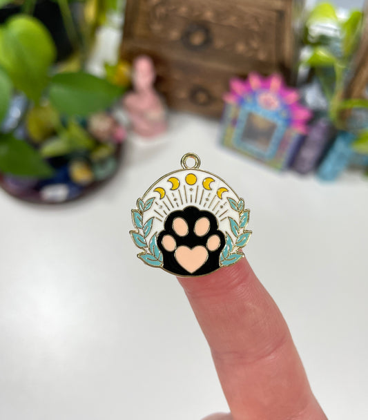 Mystic Paw of the Familiar Charm