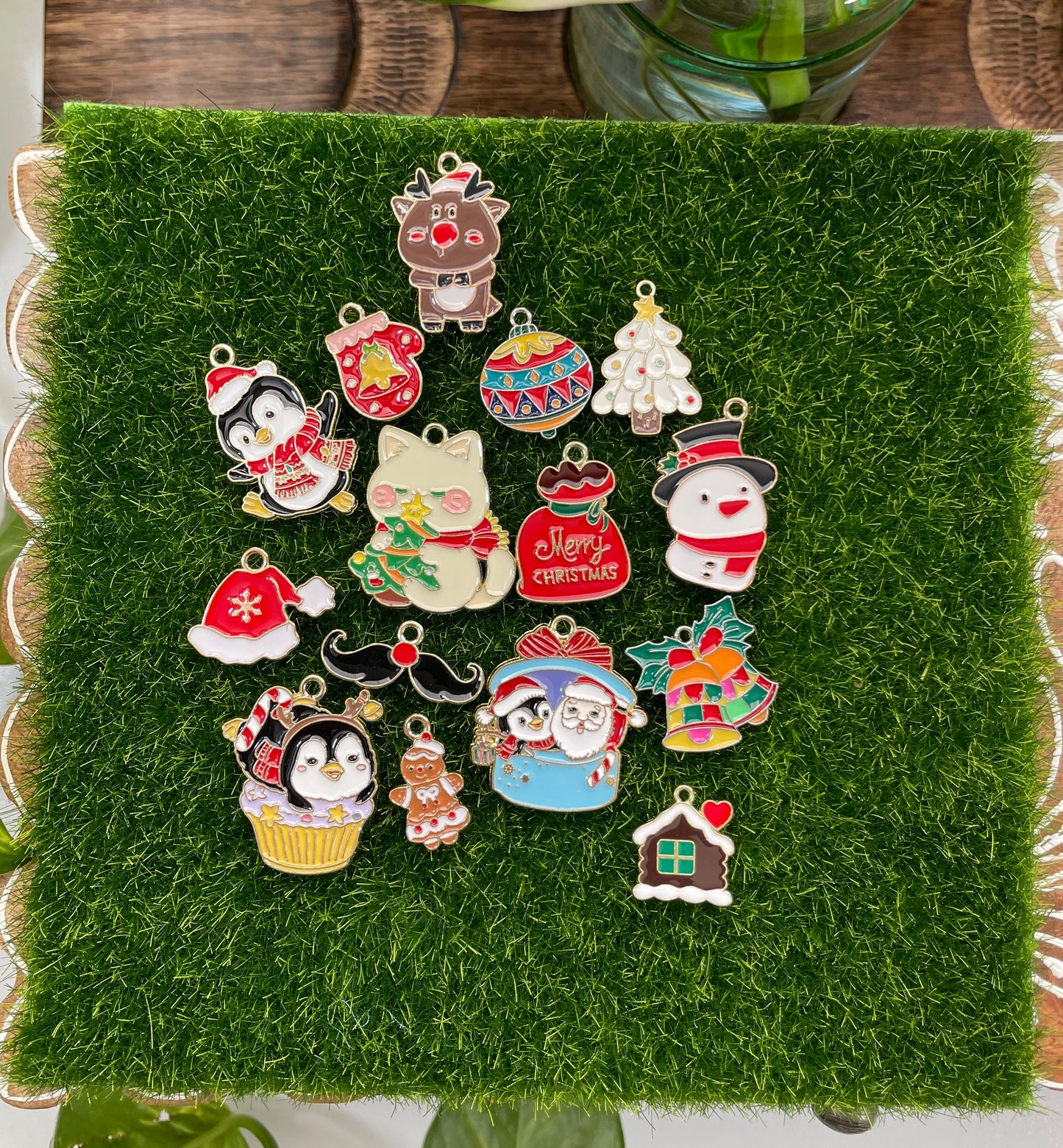 15 Holiday Charm Pack #2