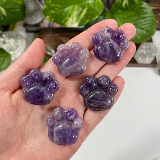 Amethyst Cat Paw Carving