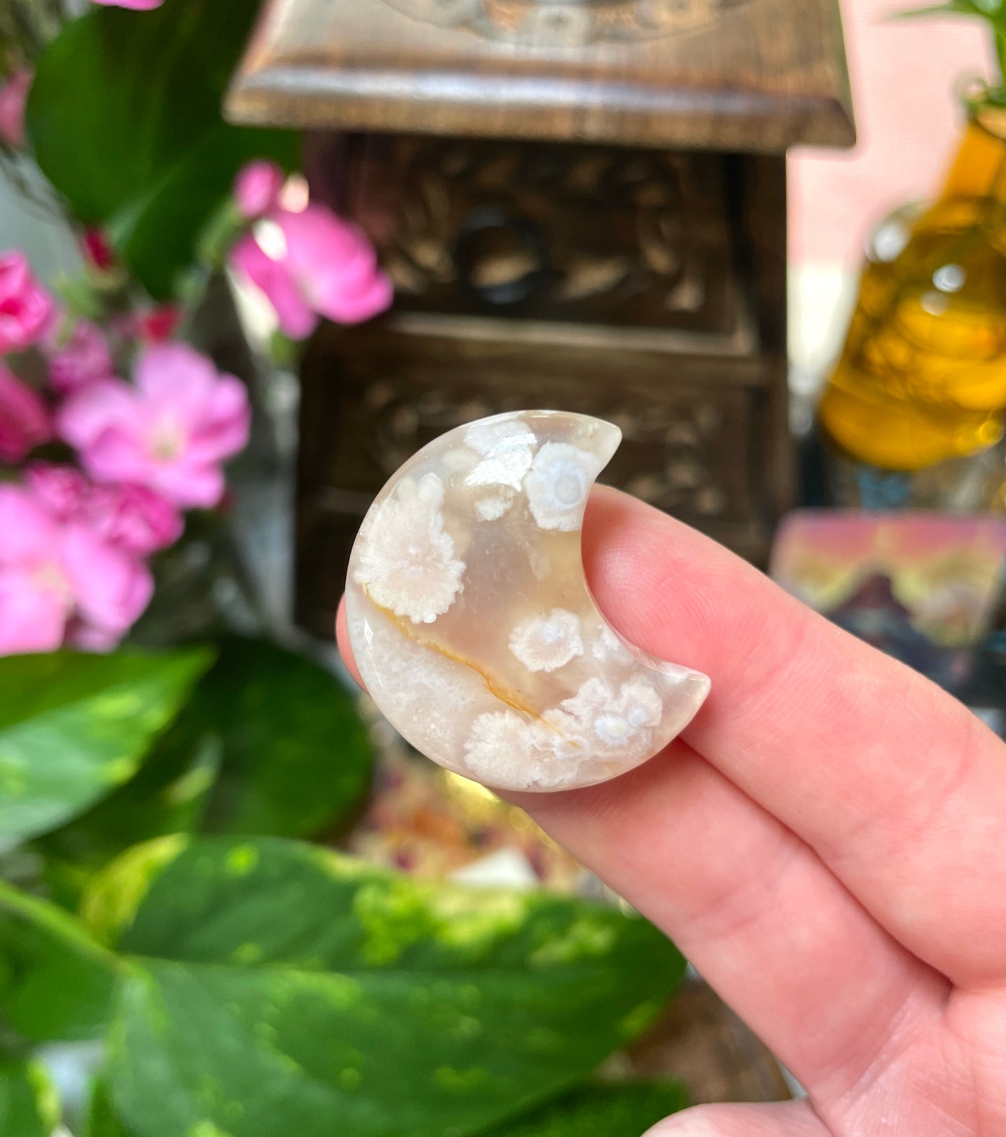 Flower Agate Mini Moon Carving