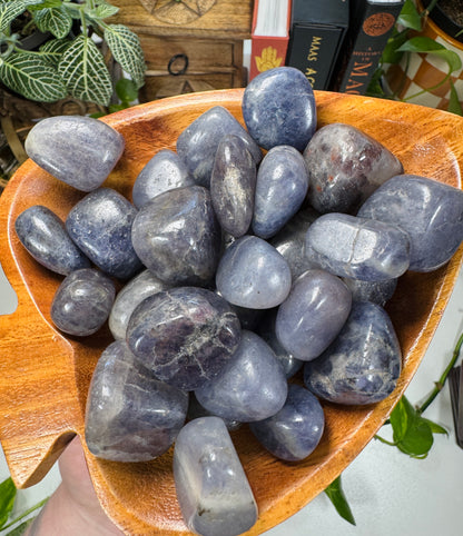 Iolite Tumble
