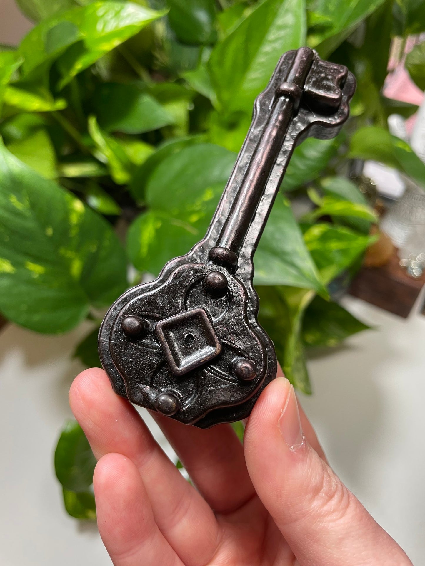 Key Candle for Ritual (Black)