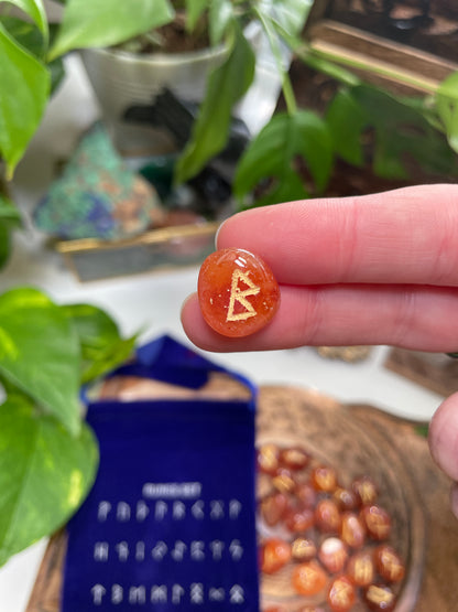 Rune Set (Carnelian Crystal)