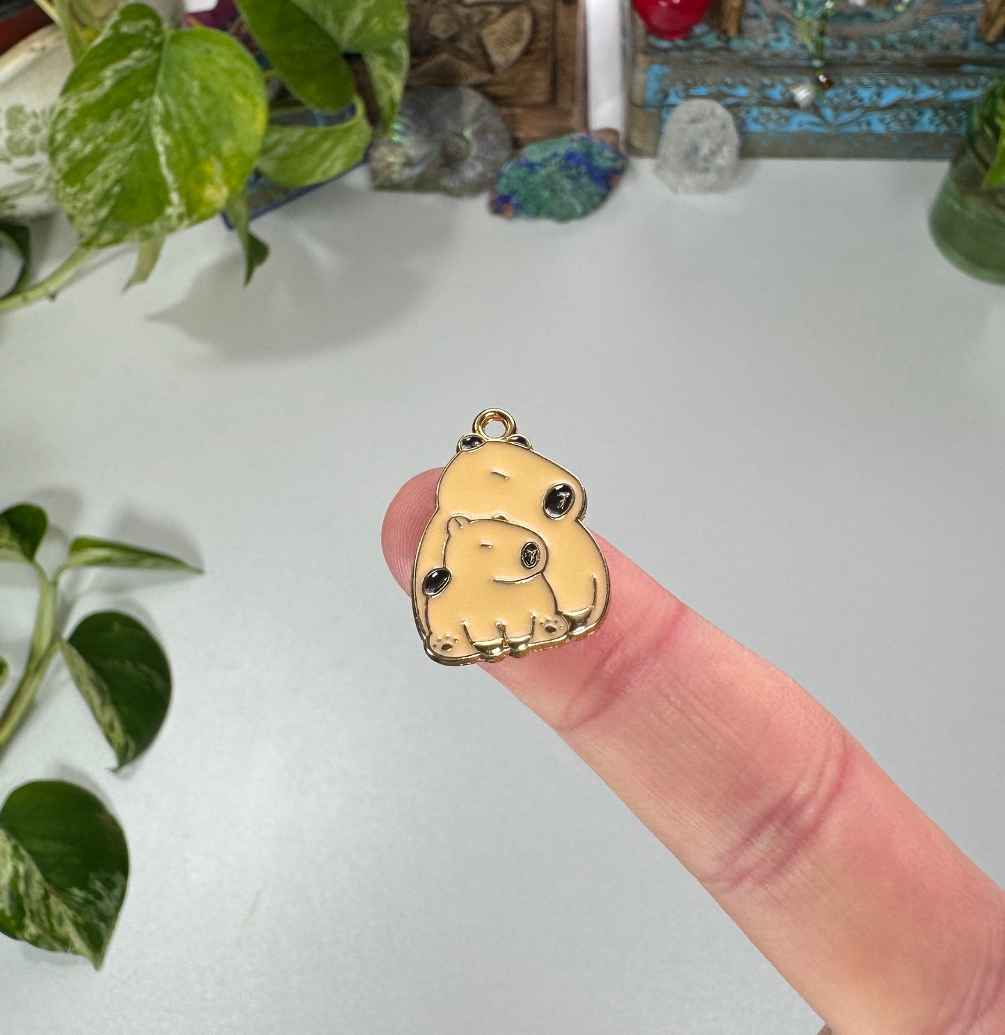 Parent & Baby Capybara Charm