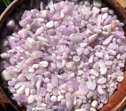 Kunzite Crystal Chips 7-10mm